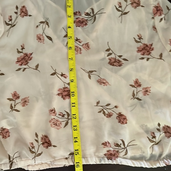 Garage light weight waisted blouse with long sleeves - Picture 7 of 8